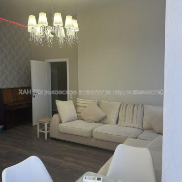 Продам квартиру, Гольдберговская ул. , 3 кім., 70 м², авторский дизайн 