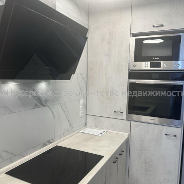 Продам квартиру, Гольдберговская ул. , 3 кім., 70 м², авторский дизайн 