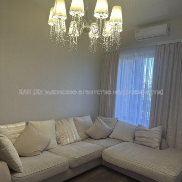 Продам квартиру, Гольдберговская ул. , 3 кім., 70 м², авторский дизайн 