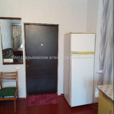 Продам квартиру, Аэрокосмический пр. , 1 кім., 28 м², капитальный ремонт 