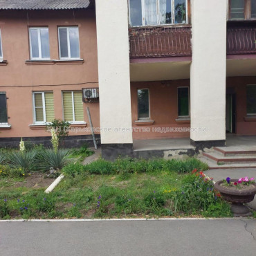 Продам квартиру, Аэрокосмический пр. , 1 кім., 28 м², капитальный ремонт 
