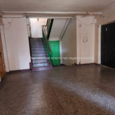 Продам квартиру, Аэрокосмический пр. , 1 кім., 28 м², капитальный ремонт 