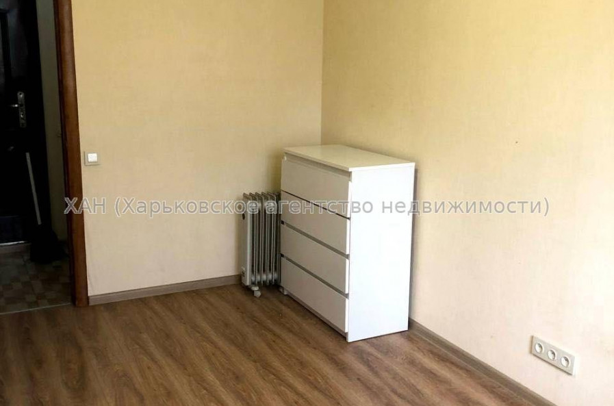 Продам квартиру, Ньютона ул. , 2 кім., 43.40 м², евроремонт 