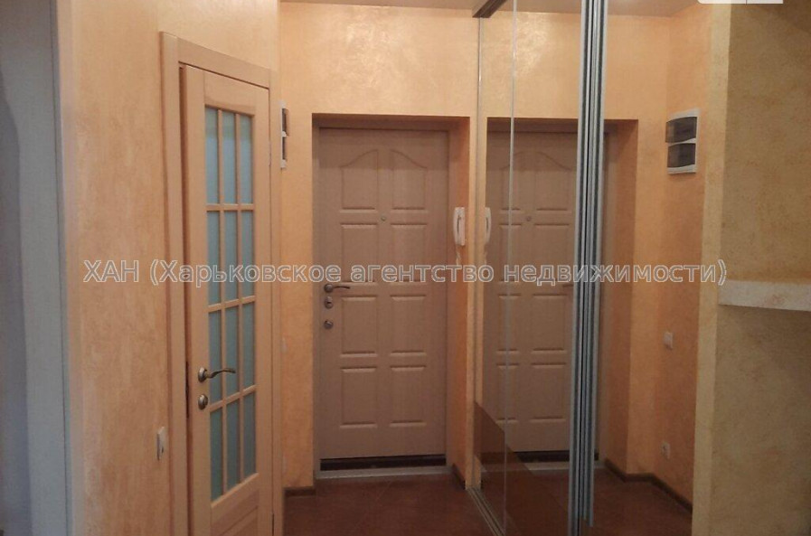 Продам квартиру, Кричевского ул. , 2 кім., 80 м², евроремонт 