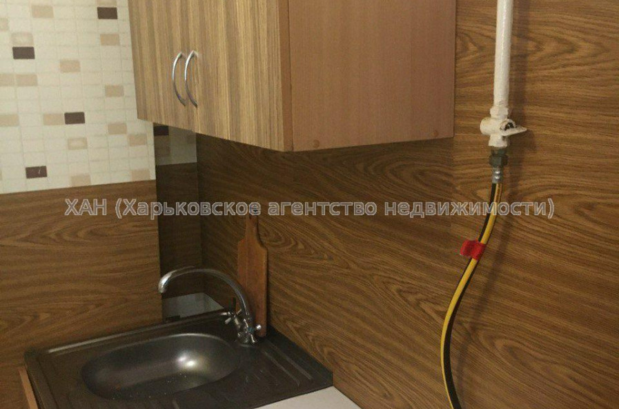 Продам квартиру, Матюшенко ул. , 1  ком., 40 м², косметический ремонт 