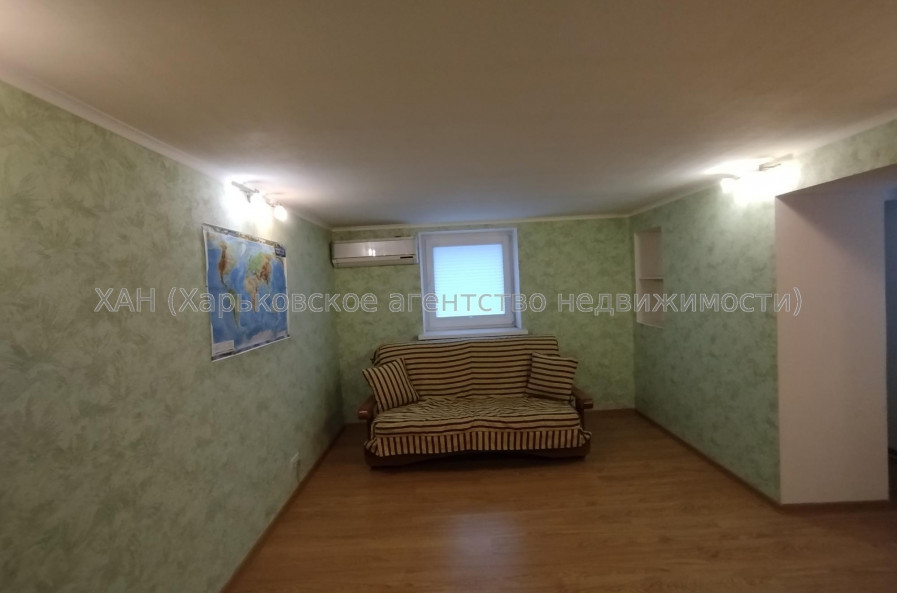 Продам квартиру, Непокоренных ул. , 4 кім., 166.70 м², капитальный ремонт 