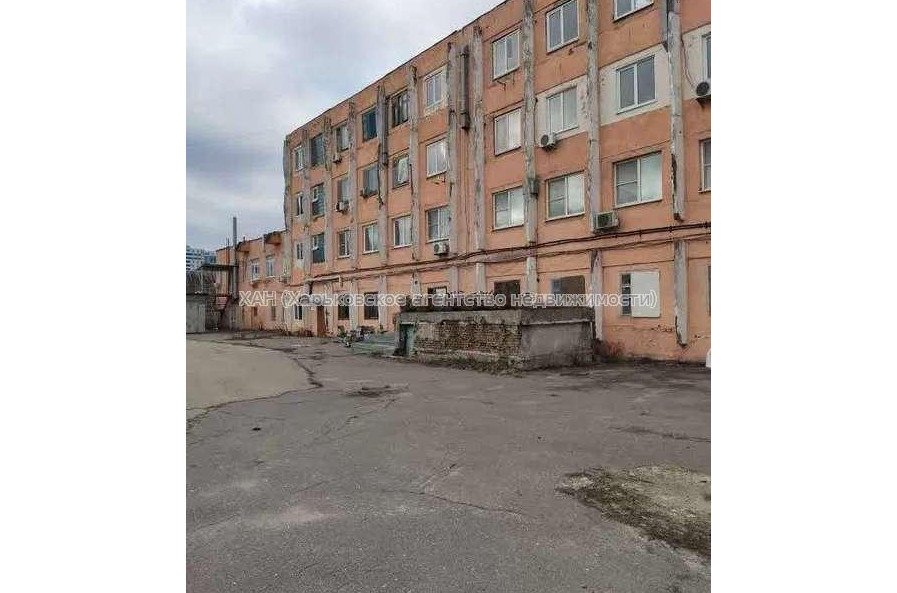 Продам нежилую недвижимость, склад , 1748 м²