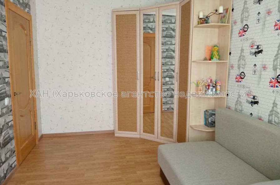 Продам квартиру, Ахсарова Энвера ул. , 5 кім., 93 м², евроремонт 