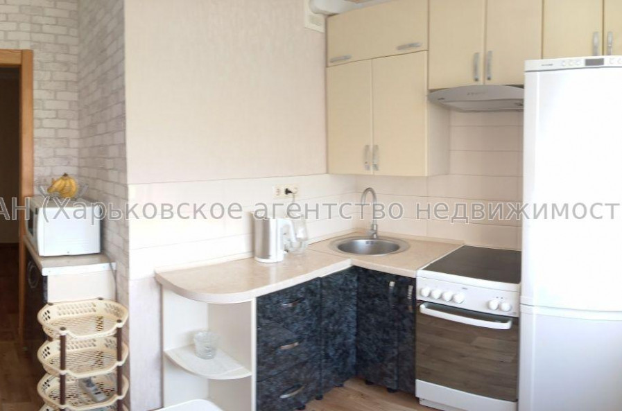 Продам квартиру, Ахсарова Энвера ул. , 5 кім., 93 м², евроремонт 