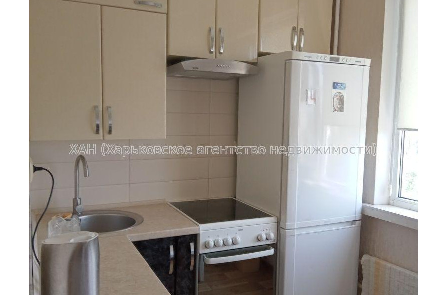 Продам квартиру, Ахсарова Энвера ул. , 5 кім., 93 м², евроремонт 