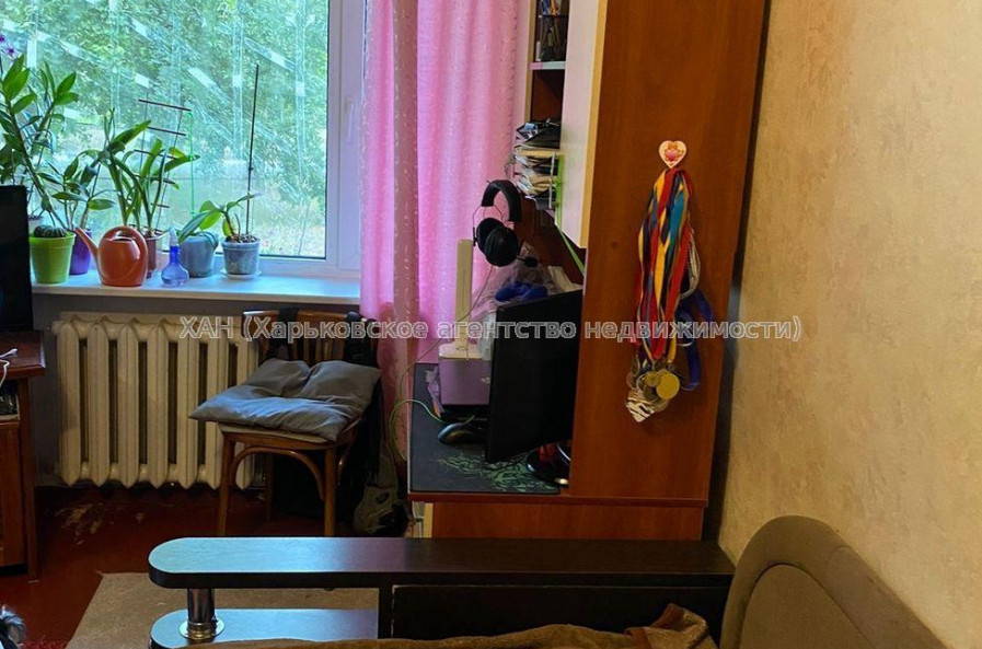 Продам квартиру, 1 кім., 27.70 м², косметический ремонт 