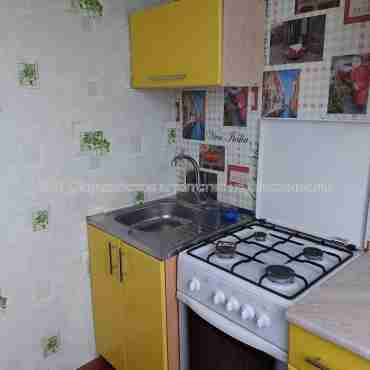 Продам квартиру, Юрия Савчина ул. , 2  ком., 46.10 м², капитальный ремонт 