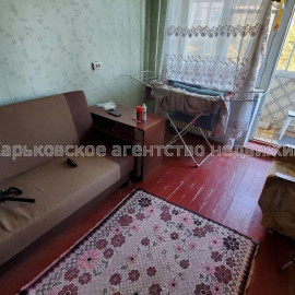 Продам квартиру, 1  ком., 30 м², советский ремонт