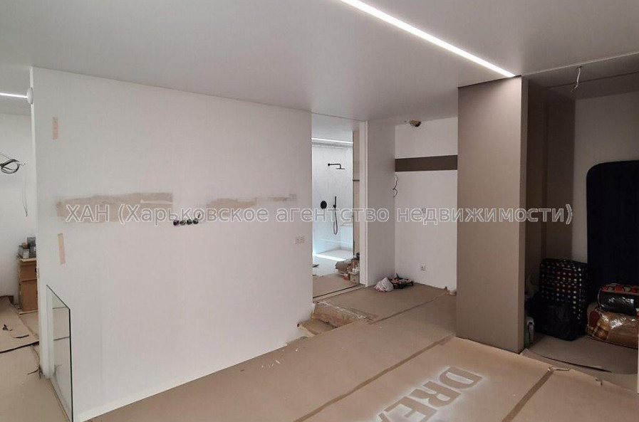 Продам квартиру, Качановская ул. , 7 кім., 113.60 м², косметический ремонт 