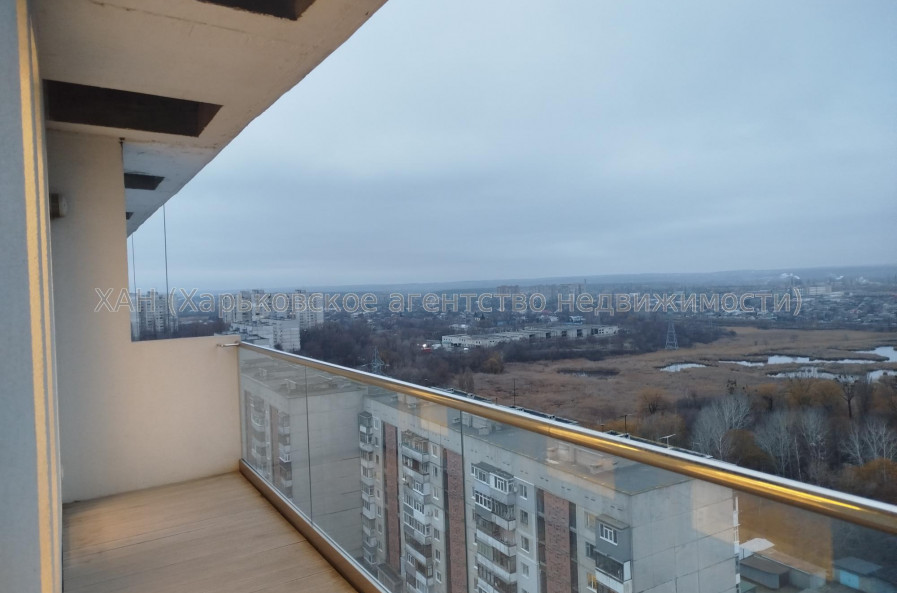 Продам квартиру, Качановская ул. , 7 кім., 113.60 м², косметический ремонт 