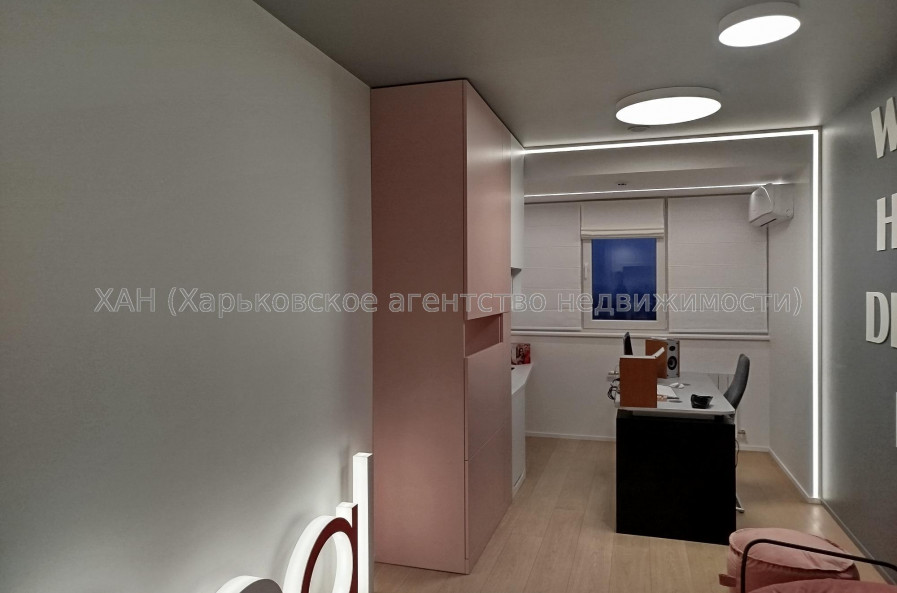 Продам квартиру, Качановская ул. , 7 кім., 113.60 м², косметический ремонт 