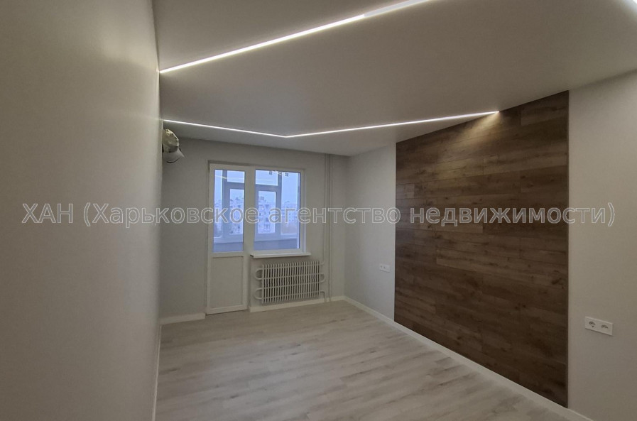 Продам квартиру, Академика Павлова ул. , д. 146 , 3 кім., 67 м², частичный ремонт 