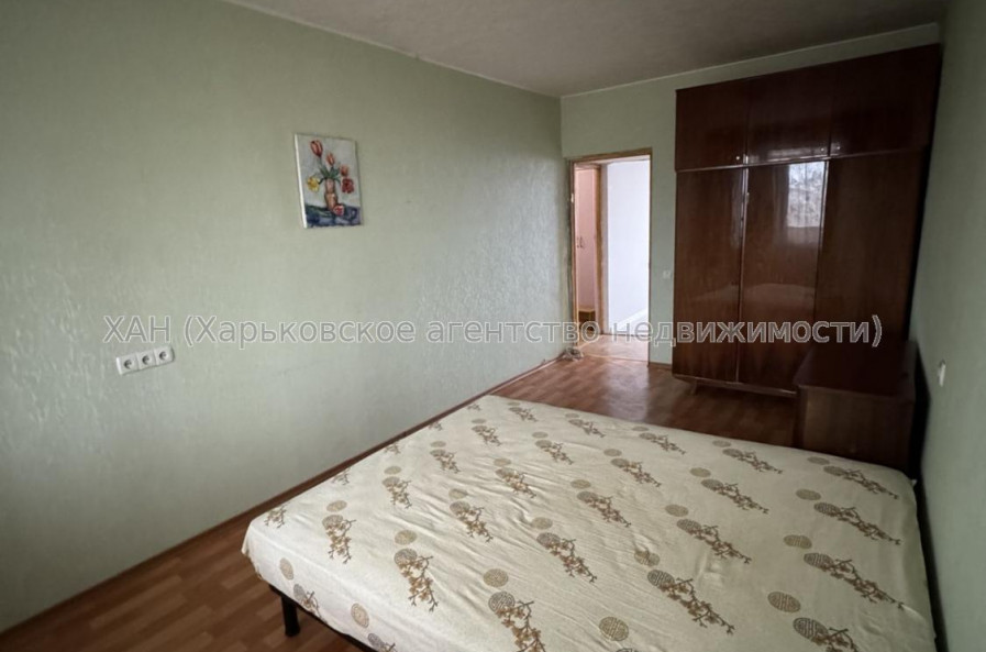 Продам квартиру, Академика Павлова ул. , д. 146 , 3 кім., 67 м², частичный ремонт 