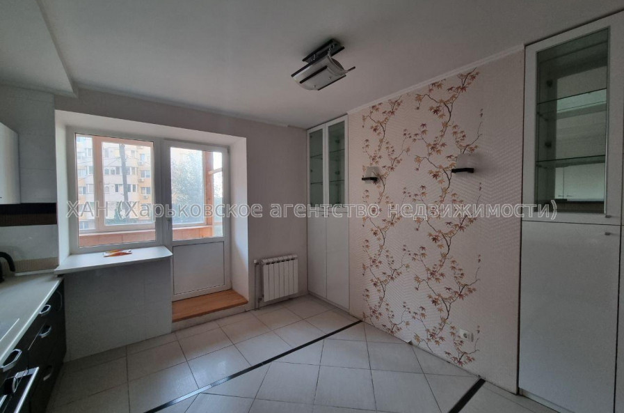 Продам квартиру, Гвардейцев Широнинцев ул. , 2  ком., 94 м², евроремонт 