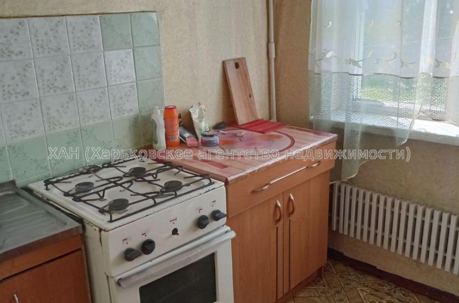 Продам квартиру, Юбилейный просп. , 1  ком., 64 м², советский ремонт 