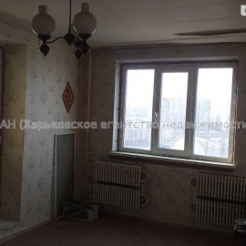 Продам квартиру, Натальи Ужвий ул. , 2  ком., 51.30 м², без ремонта