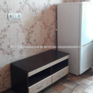 Здам квартиру, Черновицкая ул. , 1 кім., 20 м², капитальный ремонт 