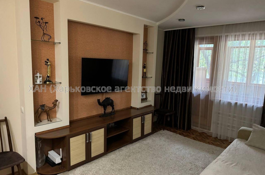 Продам квартиру, Болградская ул. , 3 кім., 66.40 м², евроремонт 