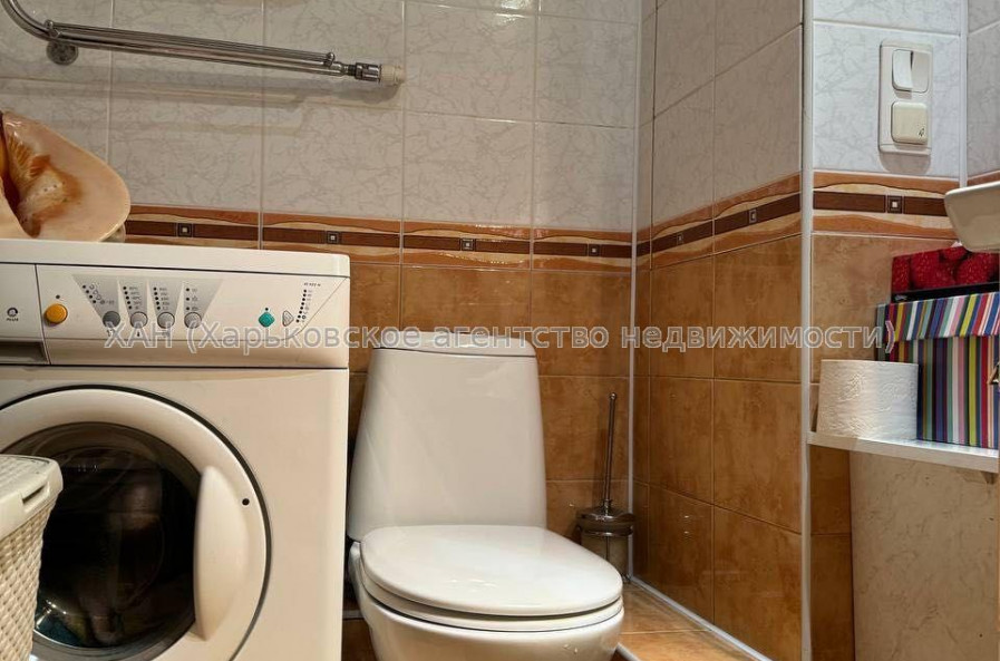 Продам квартиру, Болградская ул. , 3 кім., 66.40 м², евроремонт 