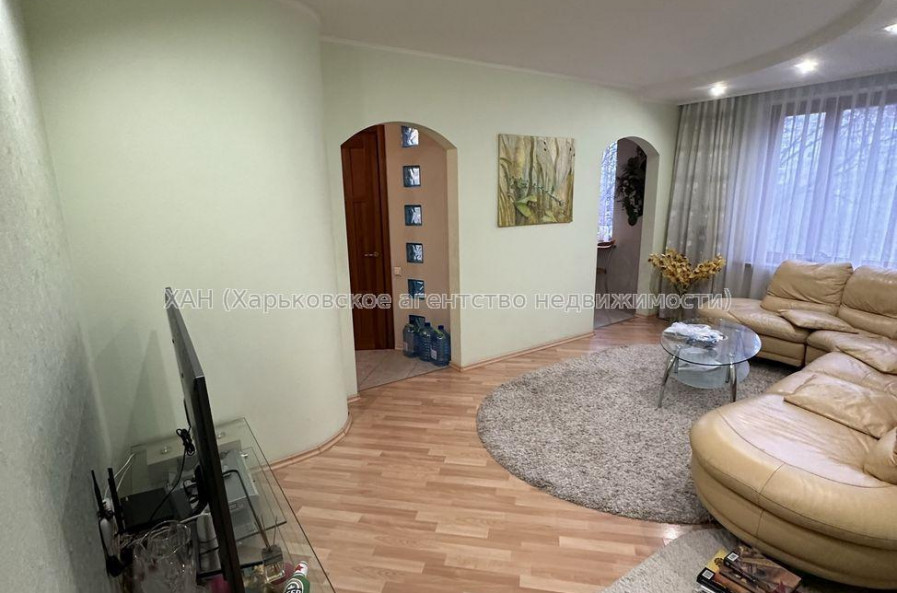 Продам квартиру, Продольная ул. , 3 кім., 69 м², евроремонт 