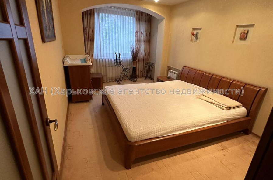 Продам квартиру, 3 кім., 69 м², евроремонт 