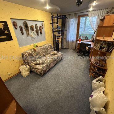 Продам квартиру, Продольная ул. , 3 кім., 69 м², евроремонт 