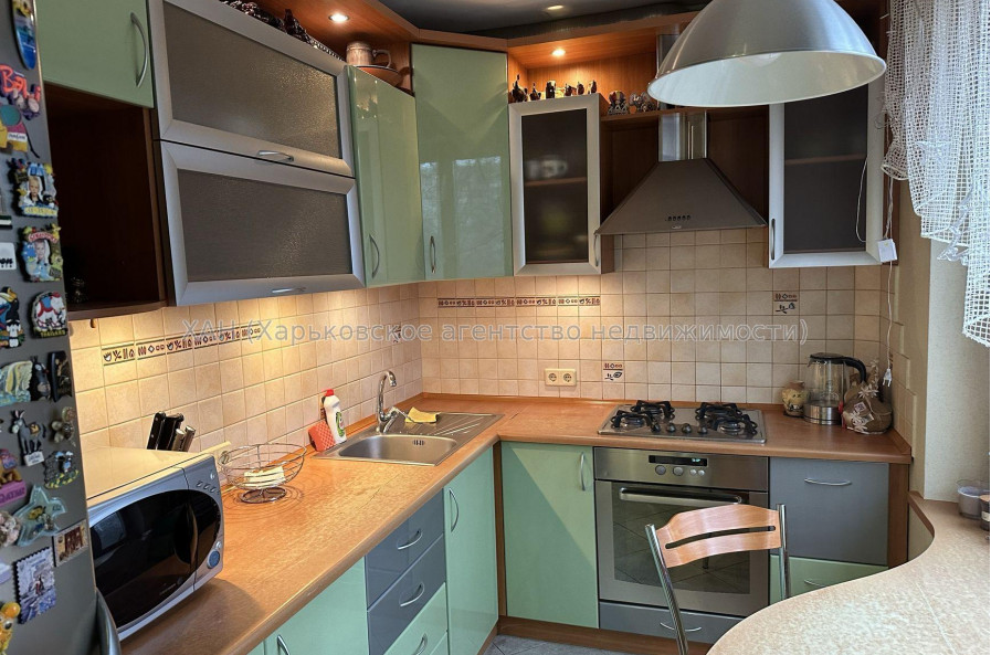 Продам квартиру, Продольная ул. , 3 кім., 69 м², евроремонт 