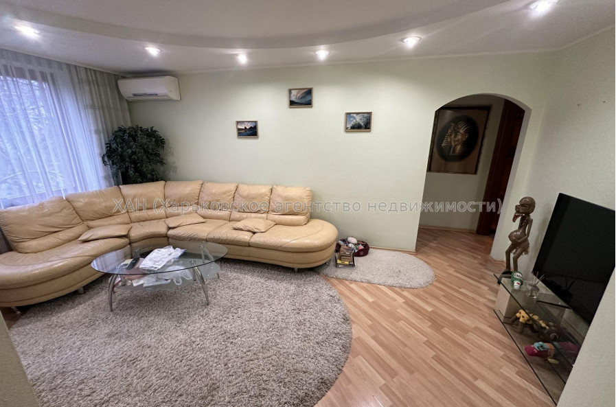 Продам квартиру, Продольная ул. , 3 кім., 69 м², евроремонт 