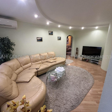 Продам квартиру, Продольная ул. , 3 кім., 69 м², евроремонт 