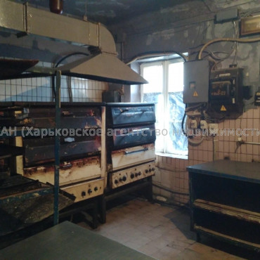 Продам нежилую недвижимость, производственное помещение , 150 м², советский ремонт 