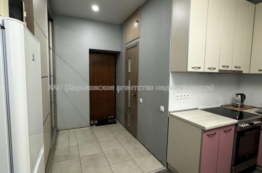 Продам квартиру, Салтовское шоссе , 1 кім., 23 м², евроремонт 