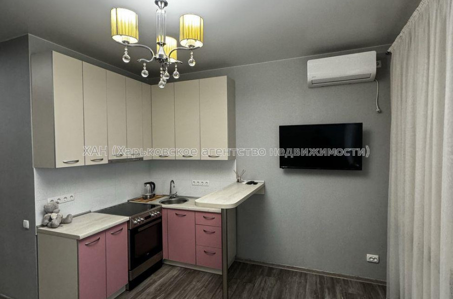 Продам квартиру, Салтовское шоссе , 1 кім., 23 м², евроремонт 