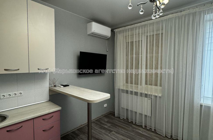 Продам квартиру, Салтовское шоссе , 1 кім., 23 м², евроремонт 