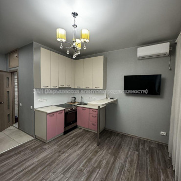 Продам квартиру, Салтовское шоссе , 1 кім., 23 м², евроремонт 