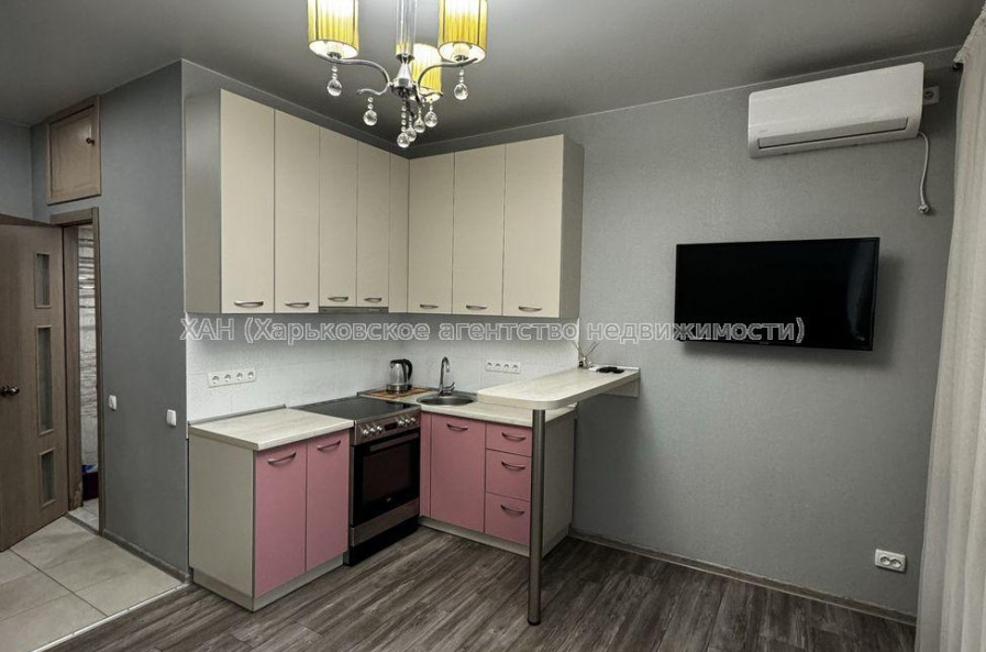 Продам квартиру, Салтовское шоссе , 1 кім., 23 м², евроремонт 