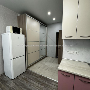 Продам квартиру, Салтовское шоссе , 1 кім., 23 м², евроремонт 