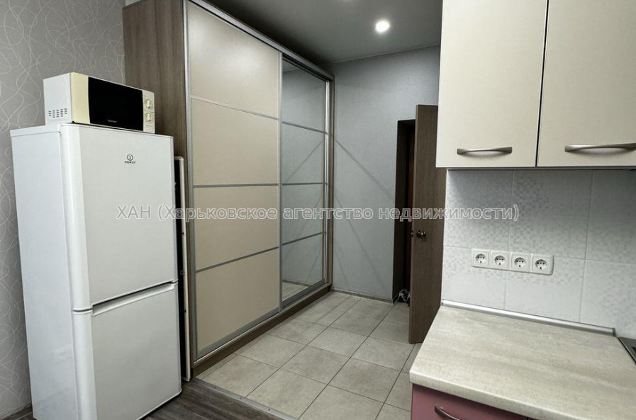 Продам квартиру, Салтовское шоссе , 1 кім., 23 м², евроремонт 