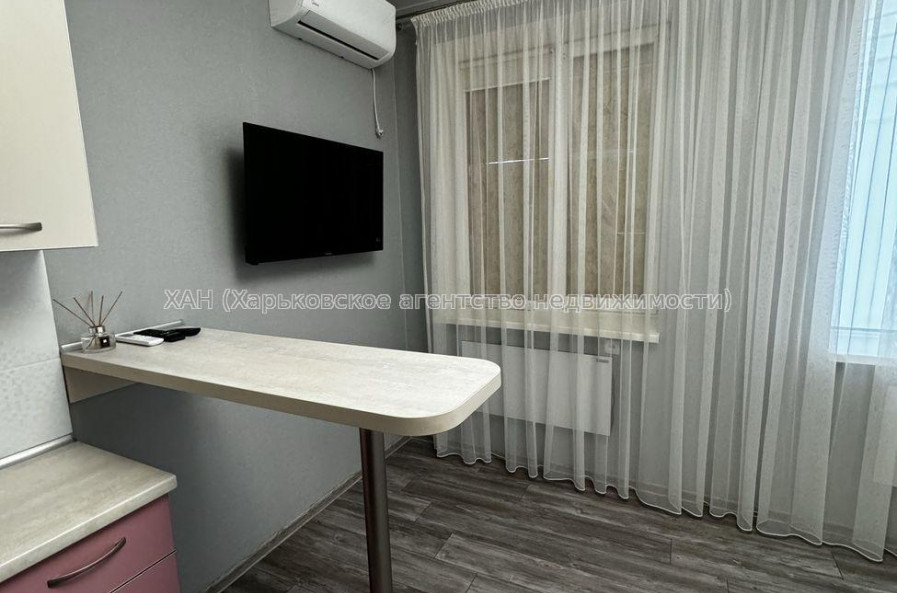 Продам квартиру, Салтовское шоссе , 1 кім., 23 м², евроремонт 