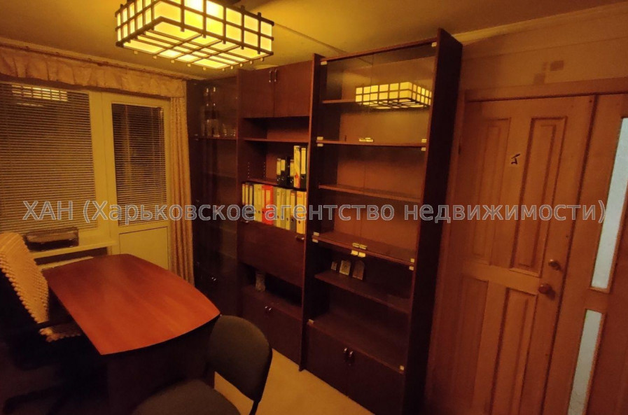 Сдам квартиру, 23 Августа ул. , д. 51Б , 3  ком., 60 м², капитальный ремонт 