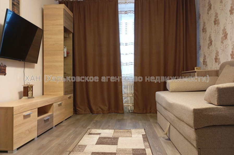 Продам квартиру, Непокоренных ул. , 1  ком., 32.40 м², капитальный ремонт 