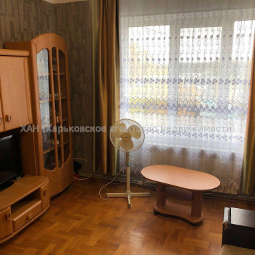 Продам будинок, Самаркандская ул. , 300 м², 7 соток, косметический ремонт 