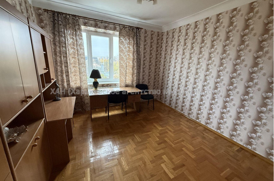 Продам будинок, Самаркандская ул. , 300 м², 7 соток, косметический ремонт 