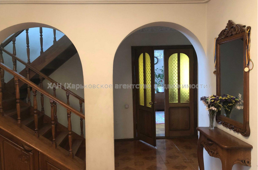 Продам будинок, Самаркандская ул. , 300 м², 7 соток, косметический ремонт 