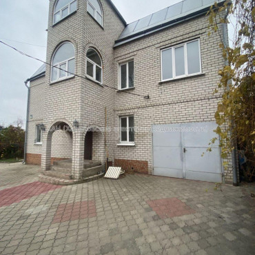 Продам будинок, Самаркандская ул. , 300 м², 7 соток, косметический ремонт 