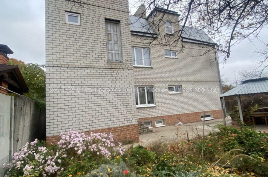 Продам будинок, Самаркандская ул. , 300 м², 7 соток, косметический ремонт 